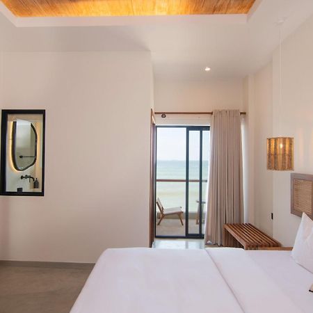 Hotel Azuri Bay Galle Esterno foto