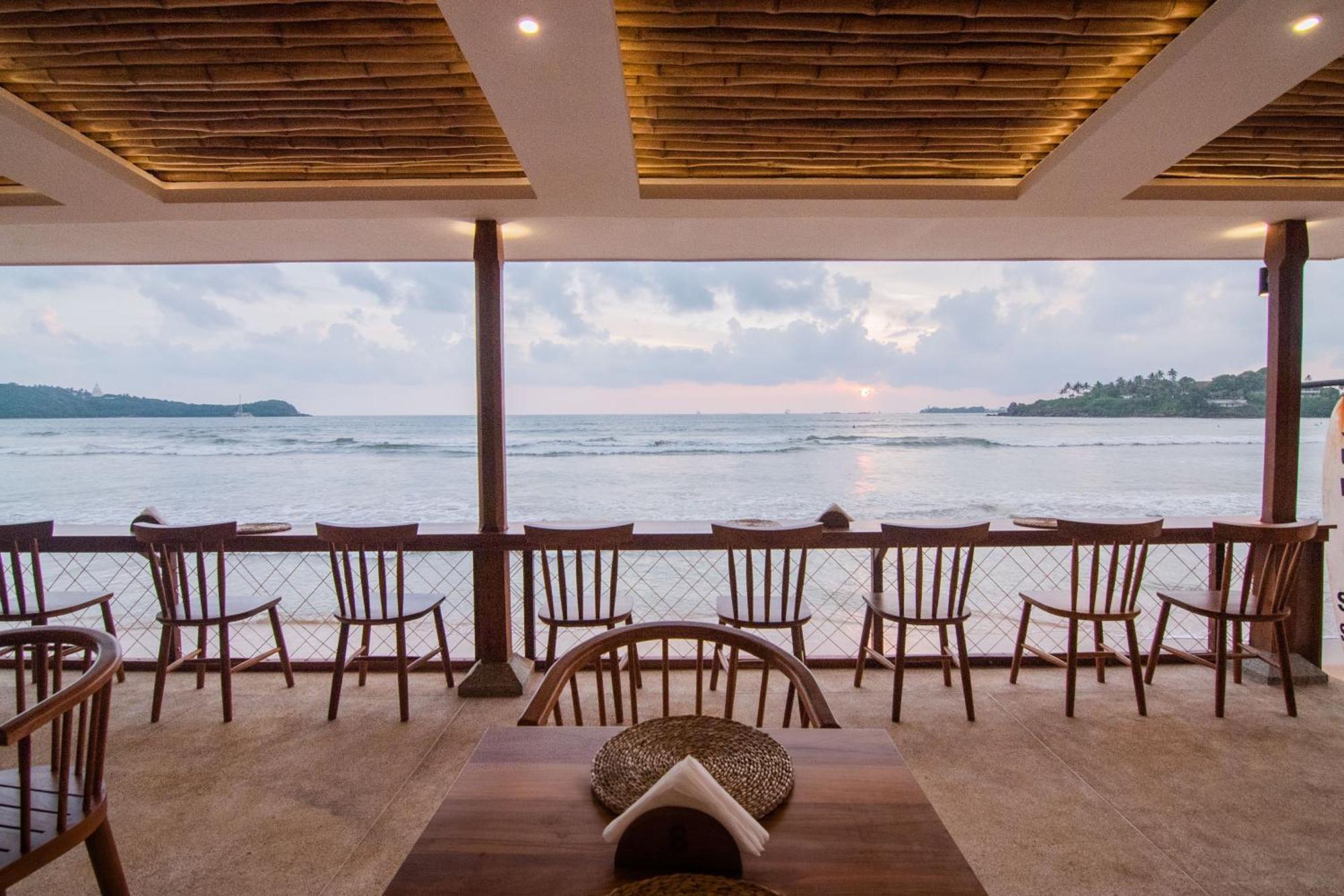 Hotel Azuri Bay Galle Esterno foto